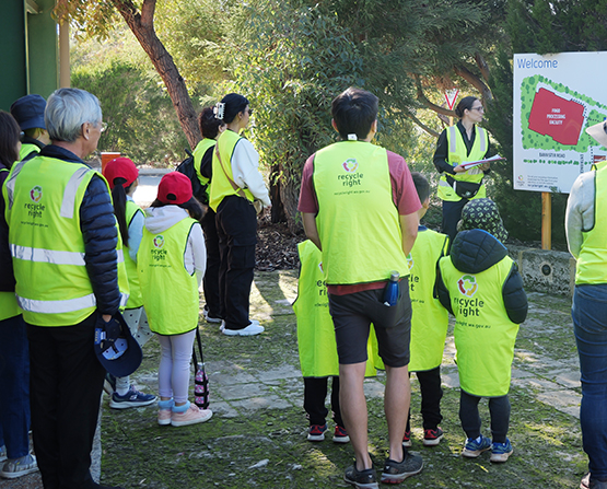 Community Tours Kick Off At Canning Vale by Bron Veale Waste Ed Officer